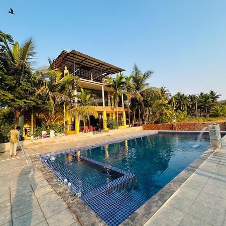 Saffronstays Ocean Breeze, Гухагар Экстерьер фото